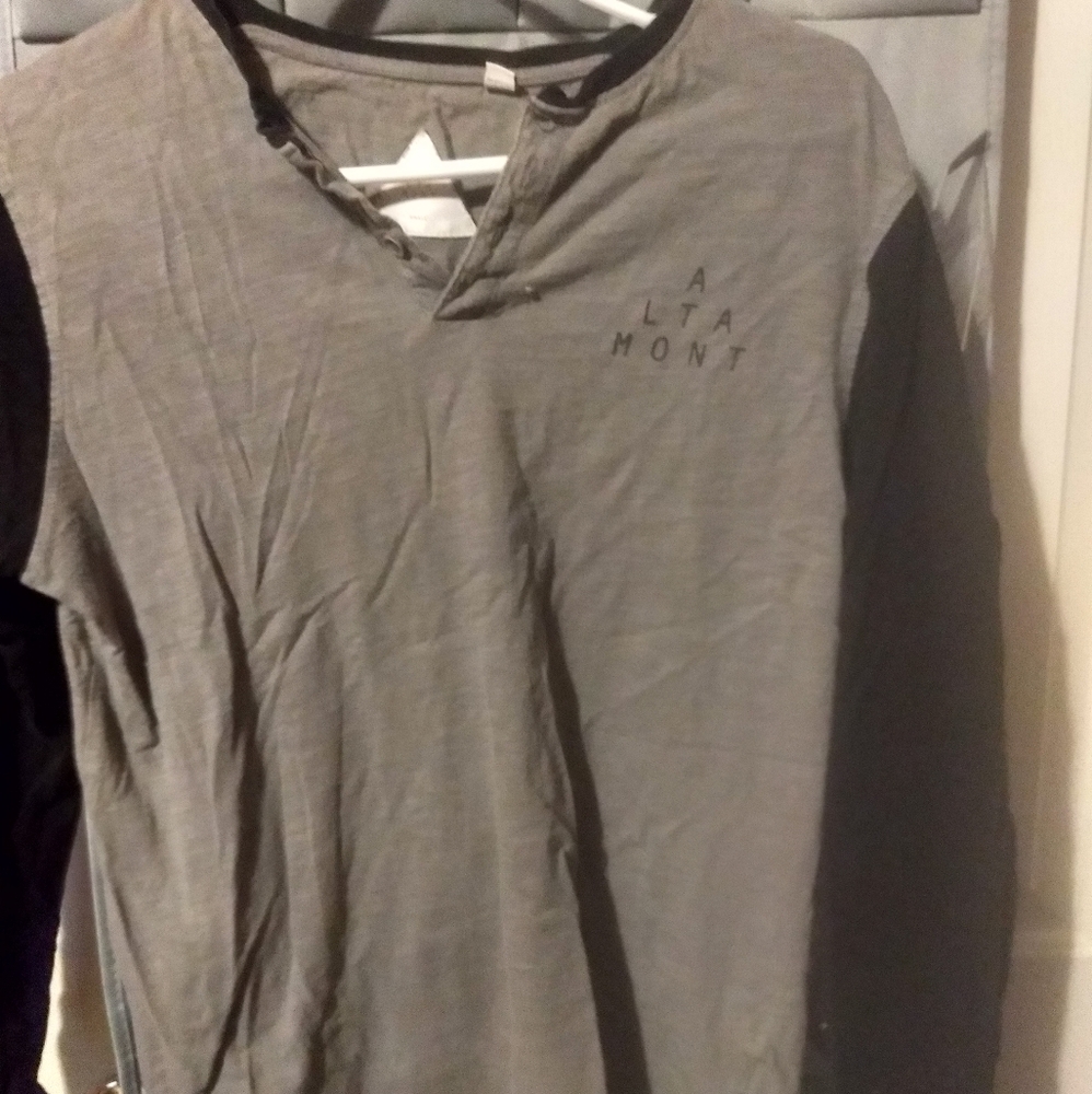 Altamont shirt size small